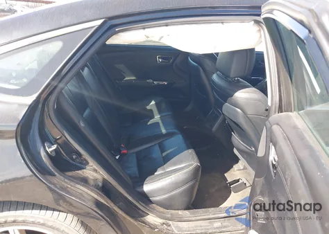 2015 Toyota Avalon Xle z USA, uszkodzony, nr VIN 4T1BK1EB9FU138491